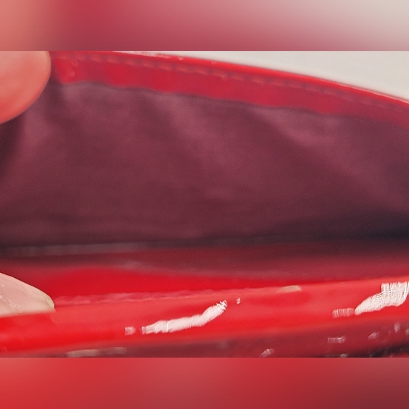 CHLOE Cherry Shiny Red Leather Long Wallet in Excellent Condition! Made in Italy - Picture 5 of 13